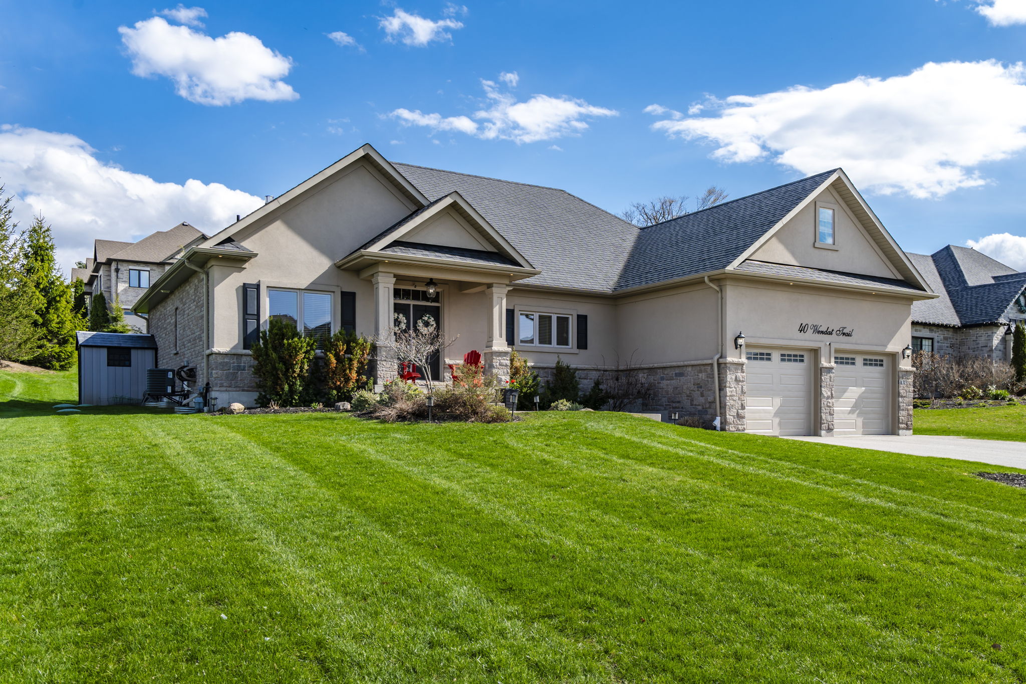 40 Wendat Trail, Springwater, ON