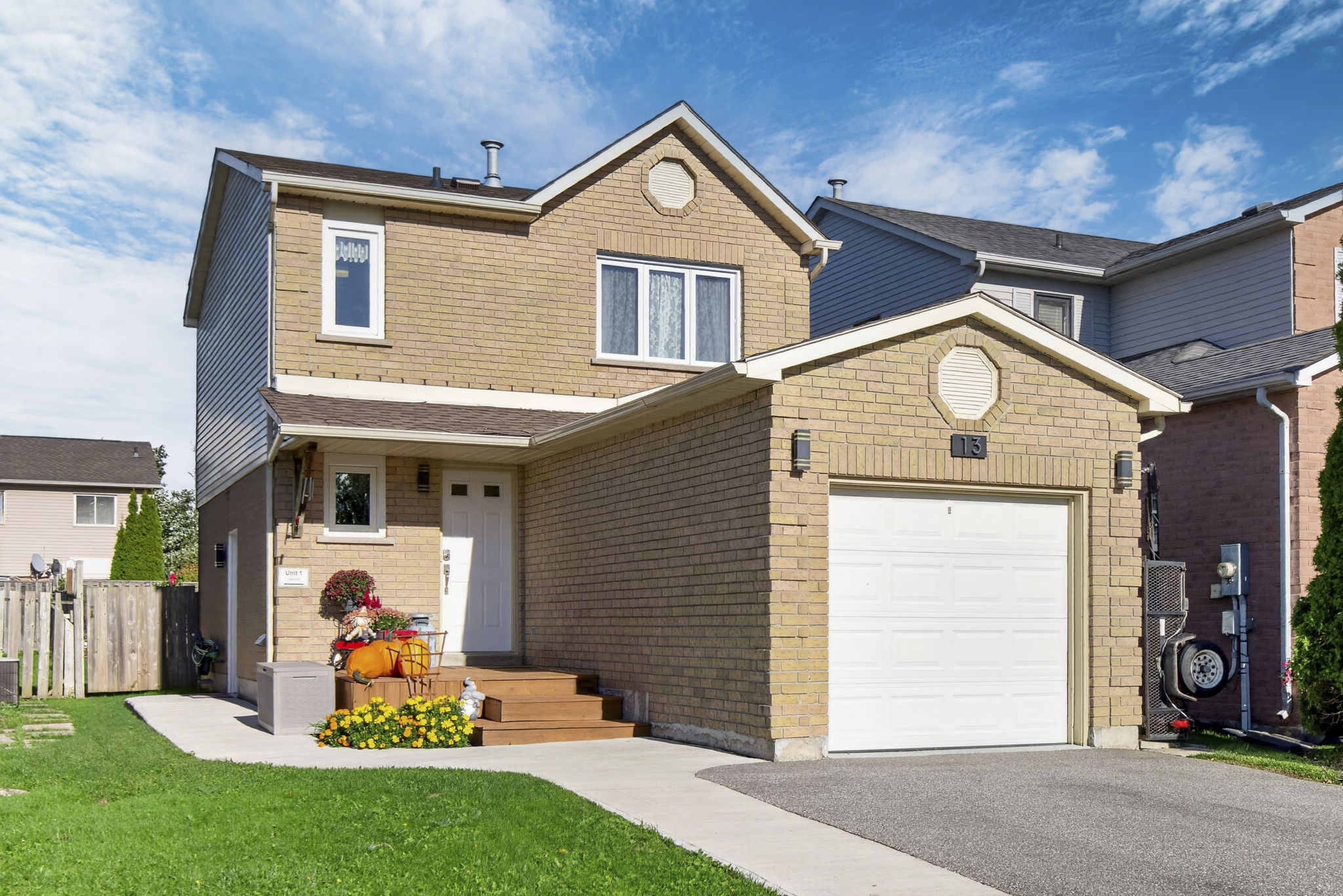 13 Lindsay Court, Barrie, ON